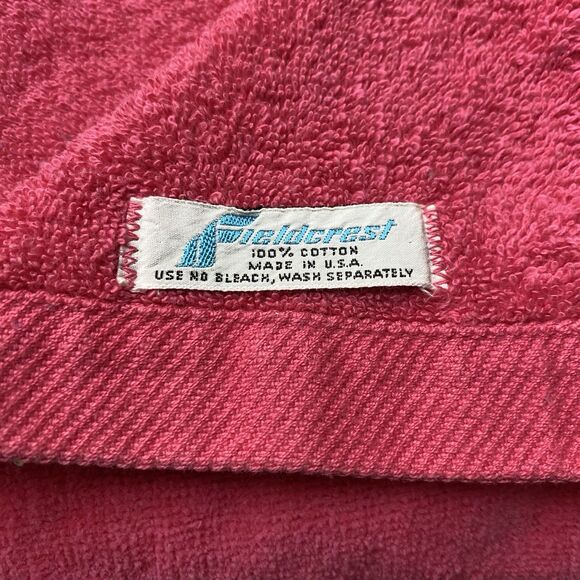 Vintage  Fieldcrest Velour  Bath Towel + 2  Washcloths Pink Made in U.S.A. - Picture 3 of 3